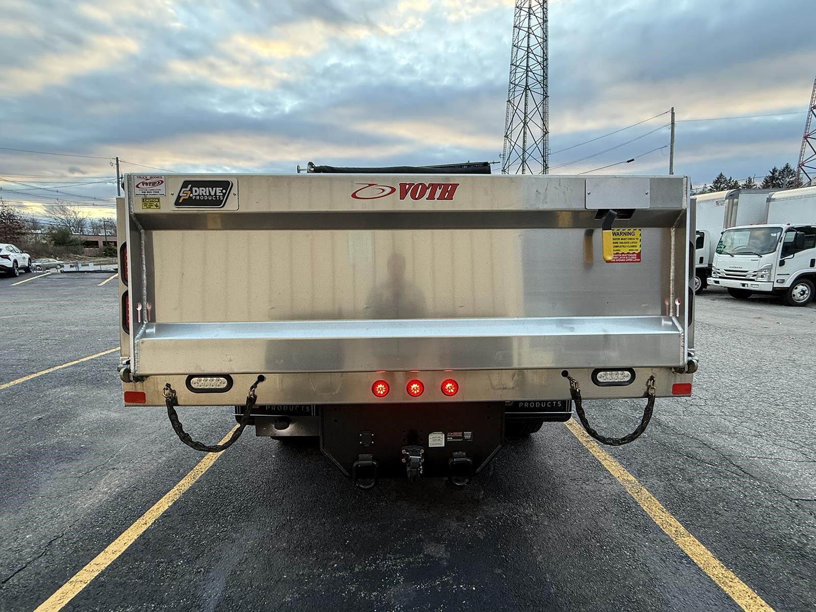 2025 ISUZU NRR - image 5 of 6