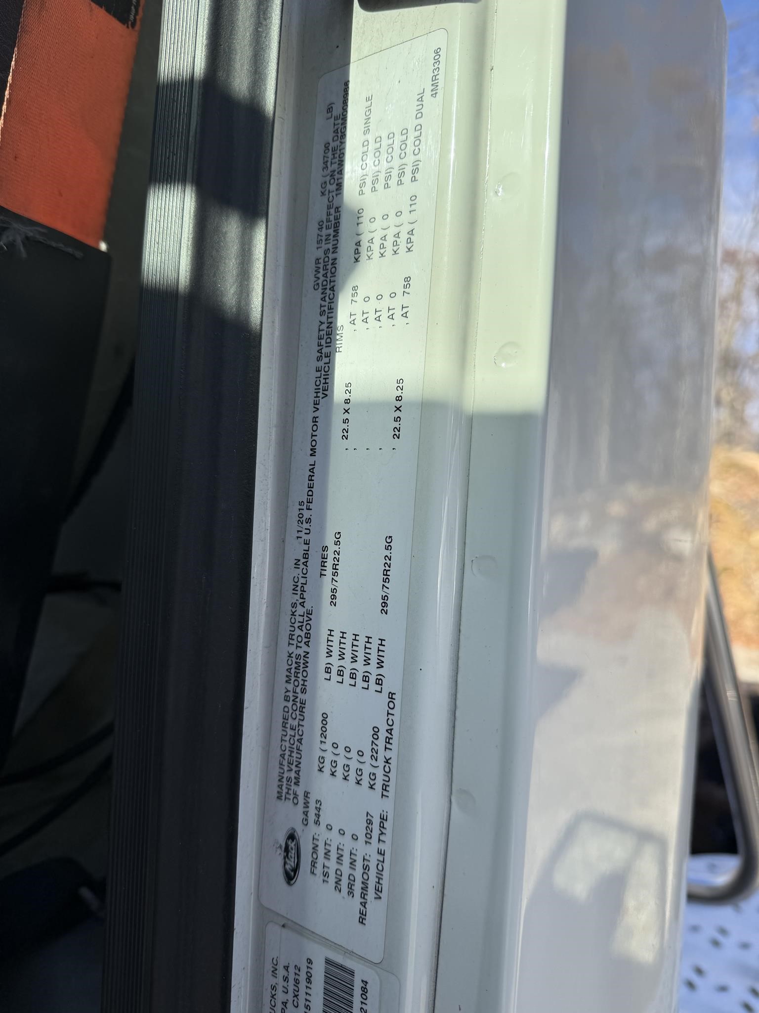 2016 MACK PINNACLE CXU612 - image 6 of 6