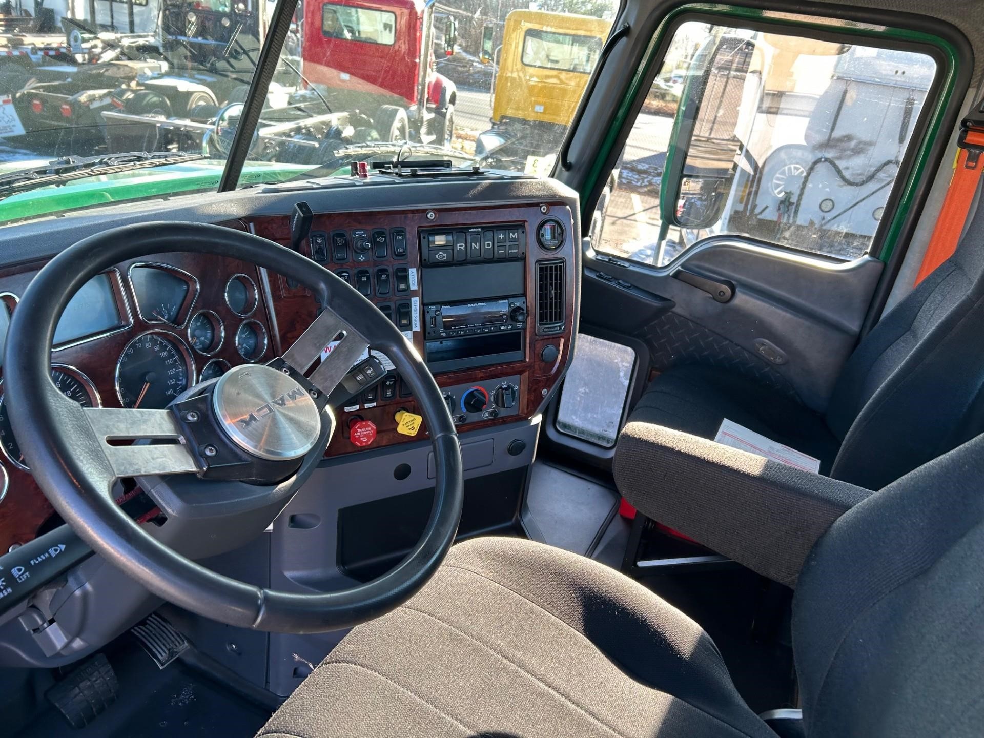 2018 MACK PINNACLE CHU613 10026030623 2018 MACK PINNACLE CHU613 10026030623