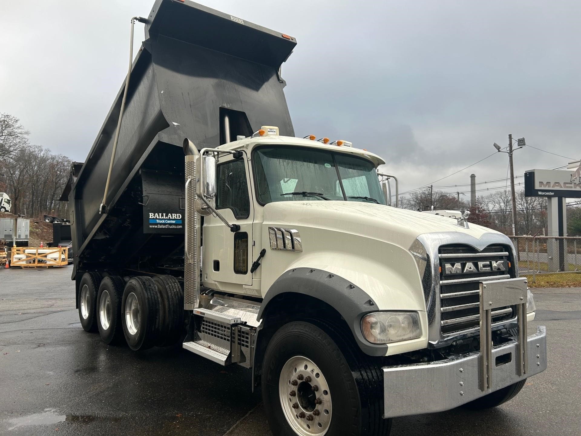 2024 MACK GRANITE 64FR 10026037368 2024 MACK GRANITE 64FR 10026037368