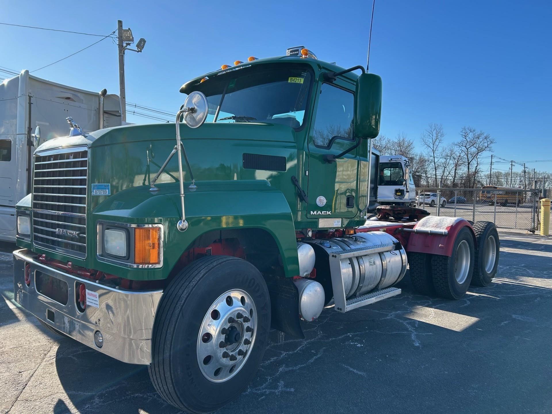 2018 MACK PINNACLE CHU613 10026030606 2018 MACK PINNACLE CHU613 10026030606