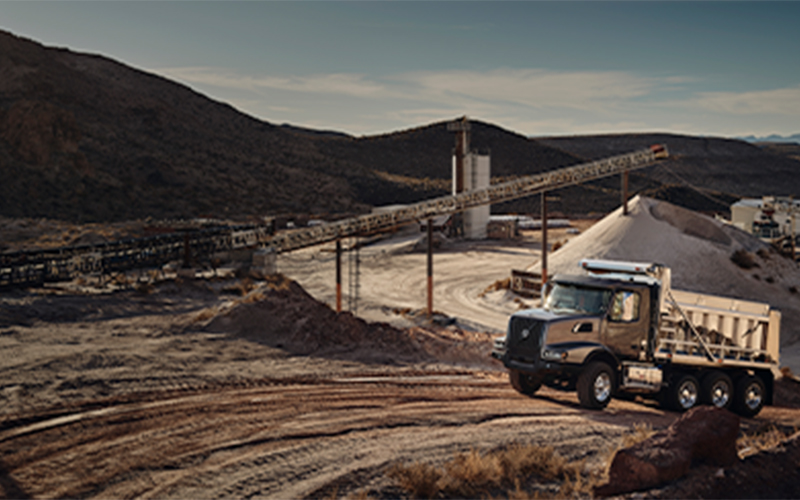 Volvo Trucks VHD 300 AF Volvo Trucks VHD 300 AF - image 1 of 4