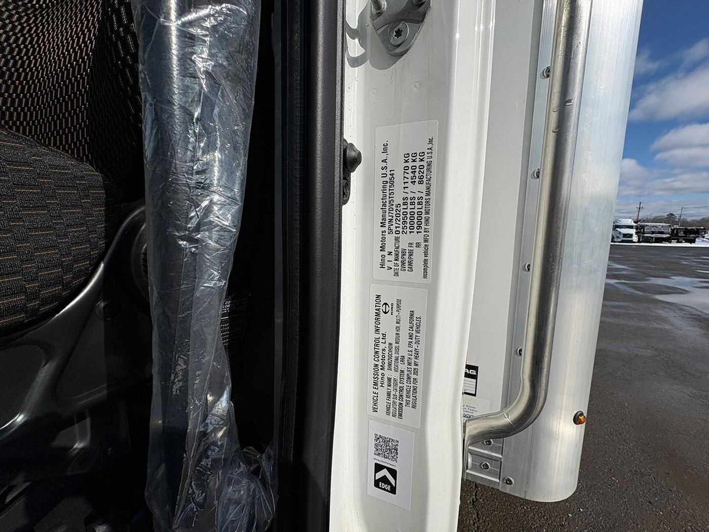 2026 HINO L6 2026 HINO L6 - image 6 of 6