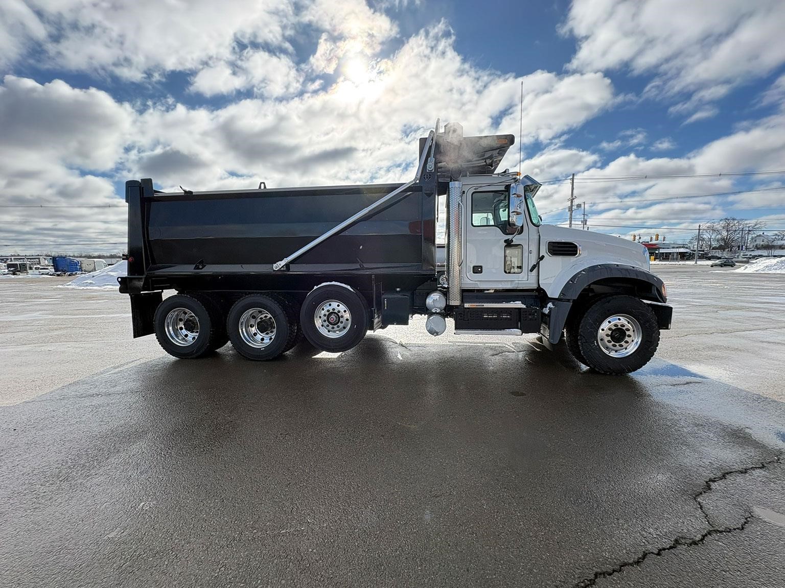 2026 MACK GRANITE 84FR 11004884443 2026 MACK GRANITE 84FR 11004884443