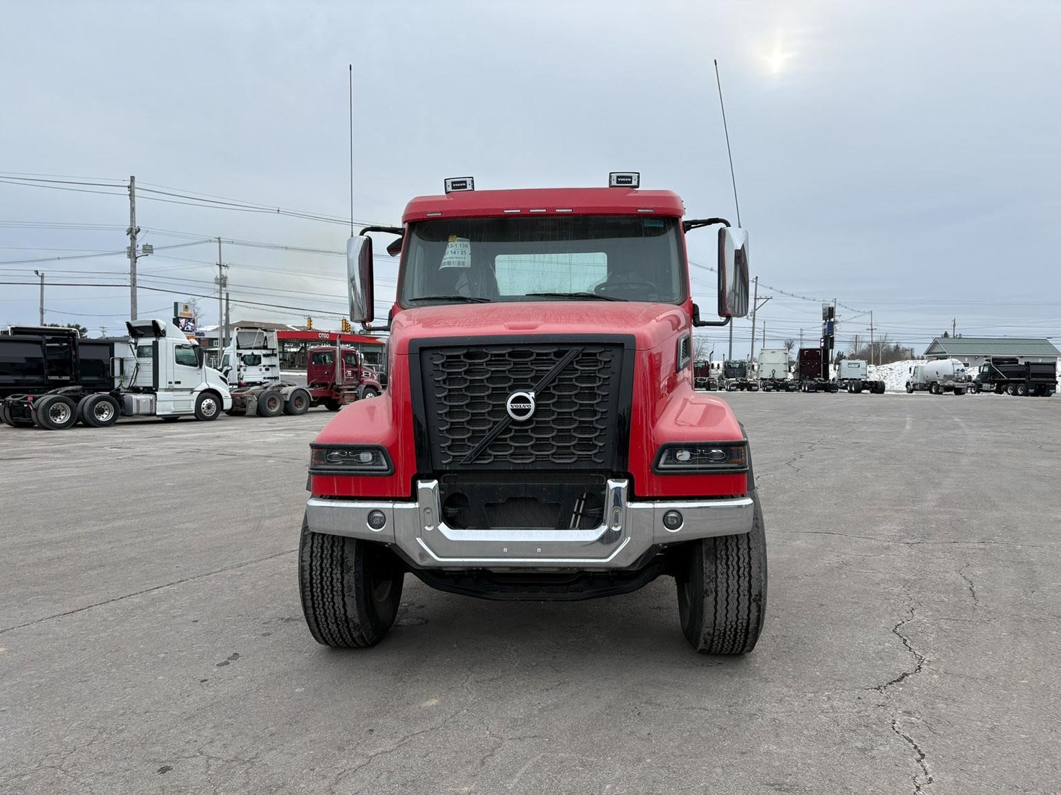 2026 VOLVO VHD64F300 2026 VOLVO VHD64F300 - image 2 of 6