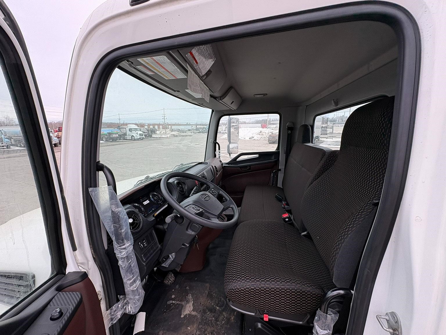 2026 HINO L6 2026 HINO L6 - image 5 of 6