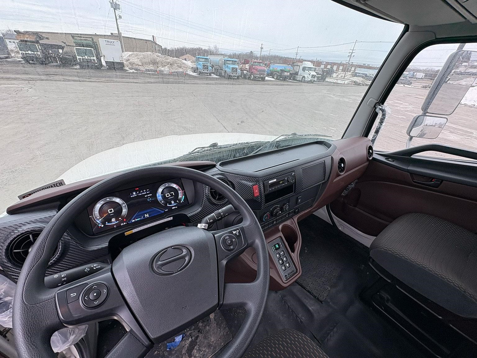 2026 HINO L7 2026 HINO L7 - image 6 of 6