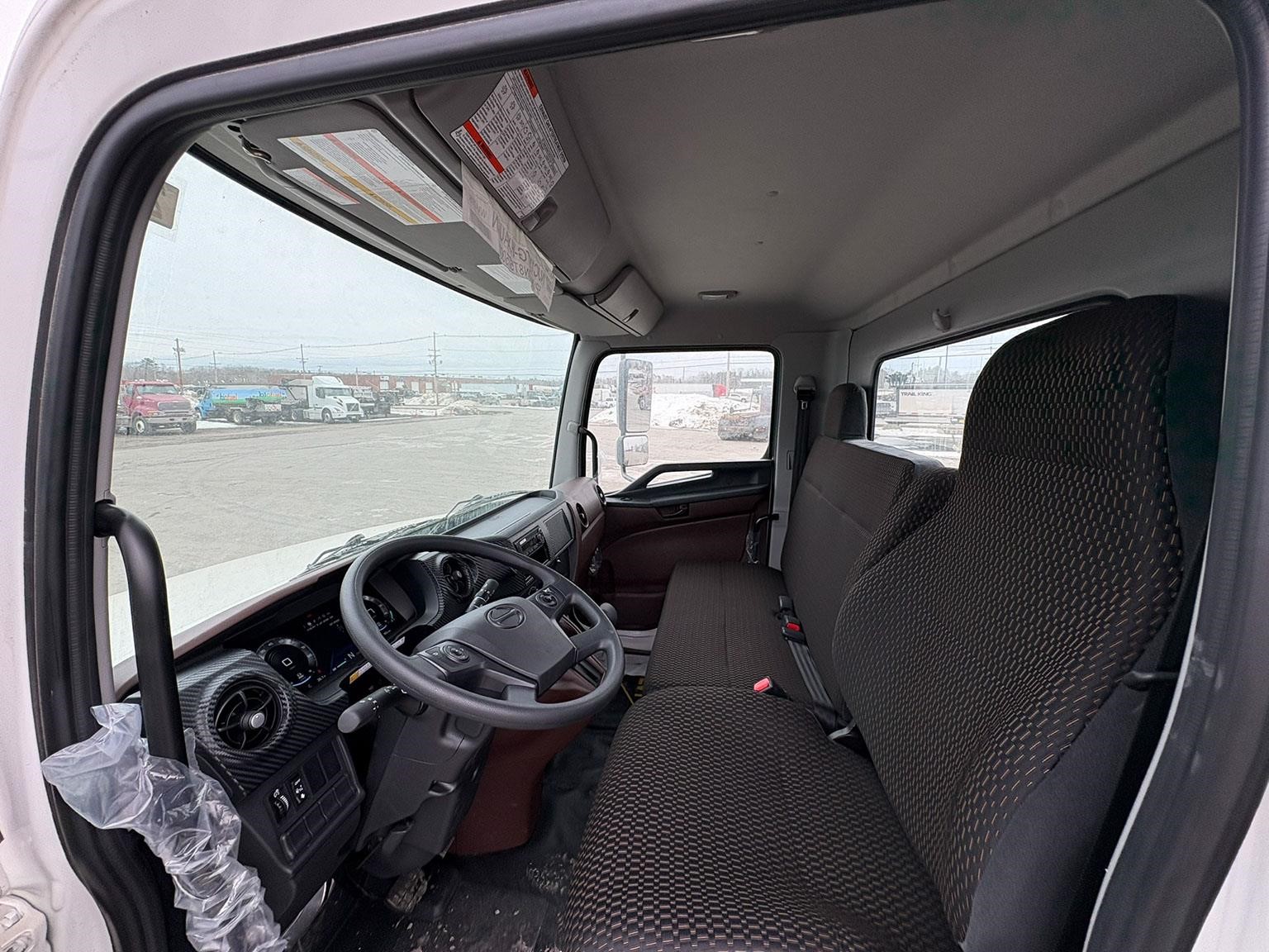 2026 HINO L6 2026 HINO L6 - image 5 of 6