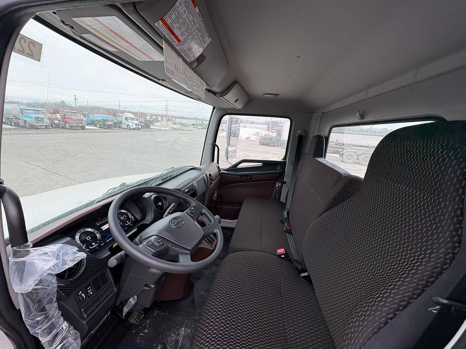 2026 HINO L6 2026 HINO L6 - image 5 of 6