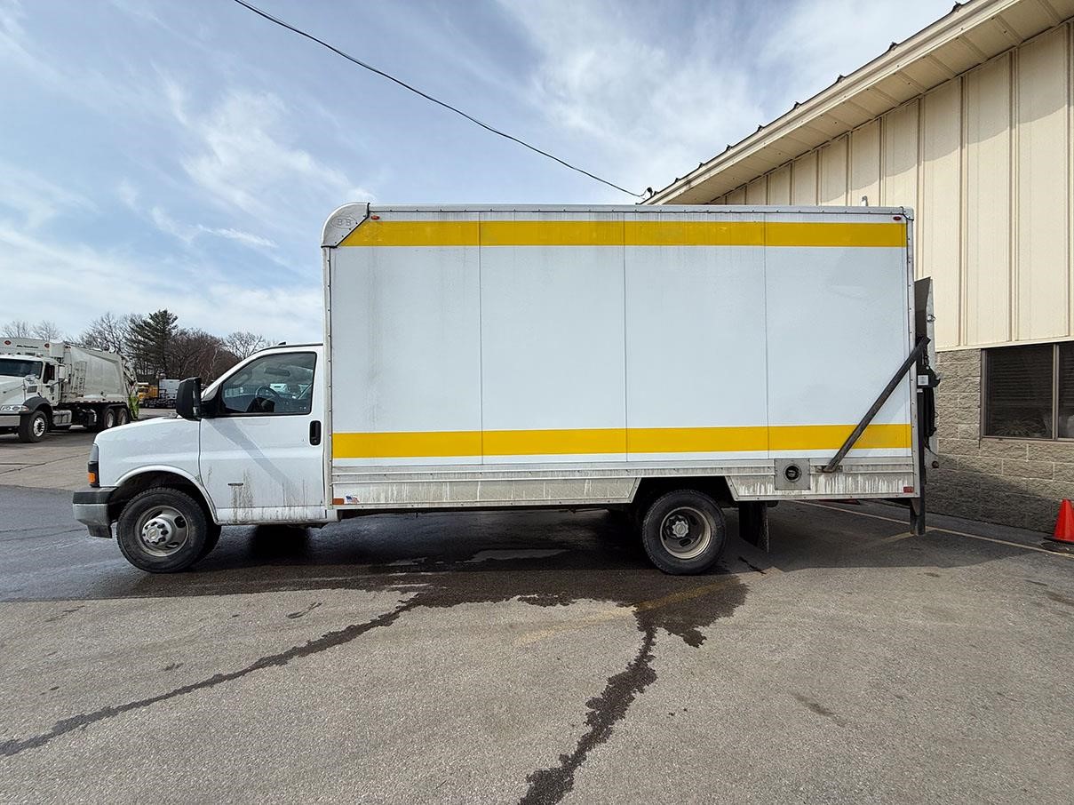 2023 CHEVROLET 3500 2023 CHEVROLET 3500 - image 6 of 6