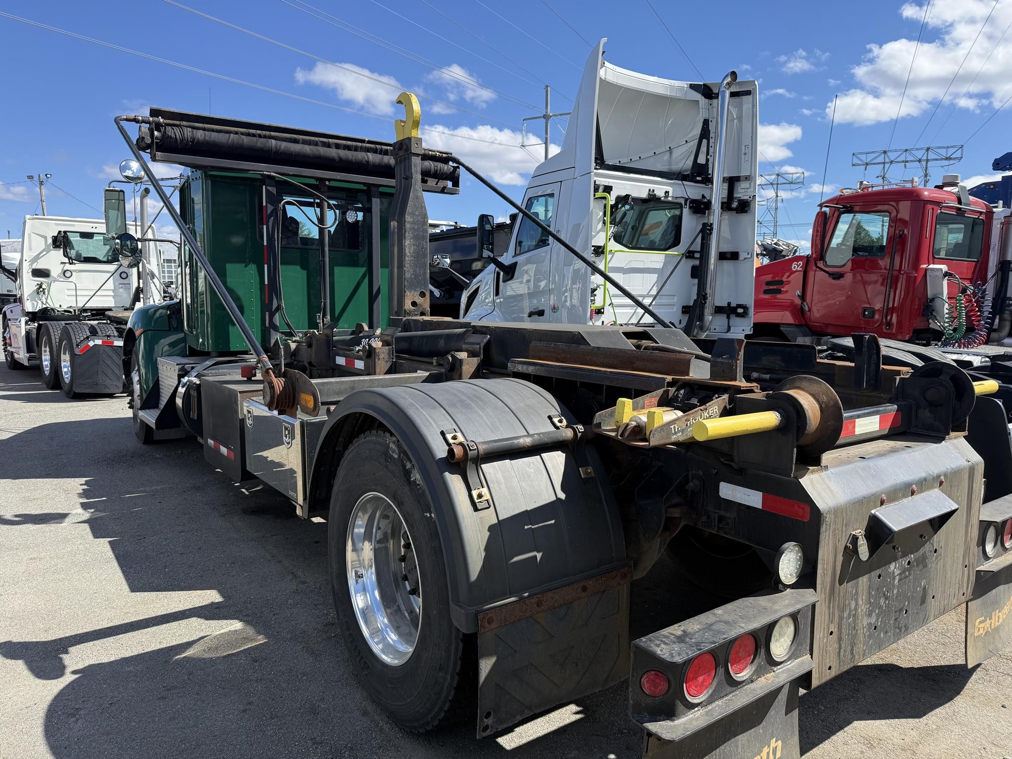 2018 KENWORTH T370 2018 KENWORTH T370 - image 2 of 6