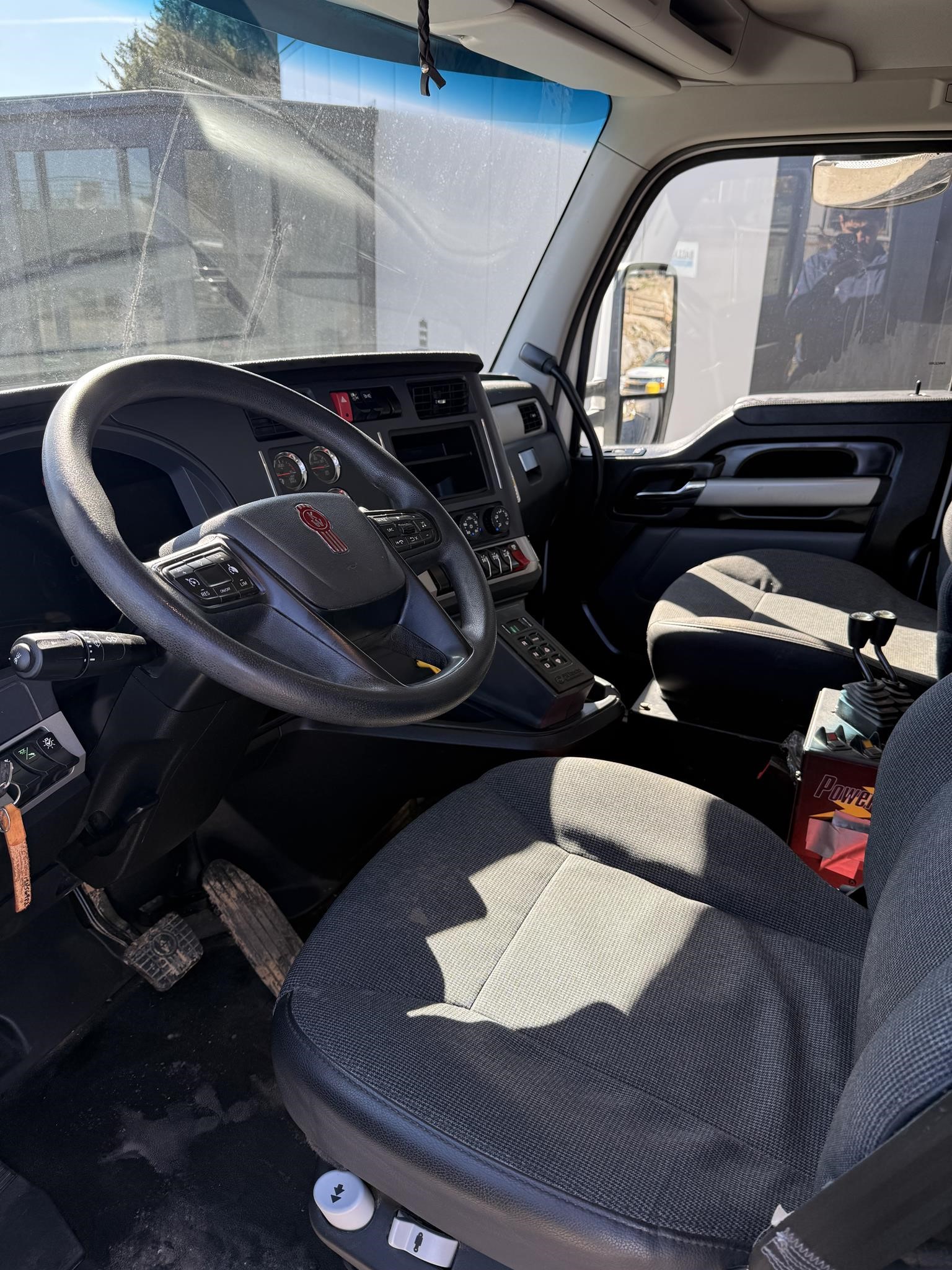 2025 KENWORTH T880 2025 KENWORTH T880 - image 5 of 6