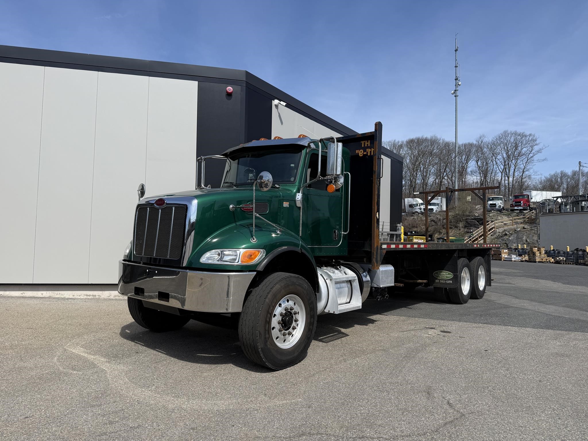 2019 PETERBILT 348 2019 PETERBILT 348 - image 1 of 6
