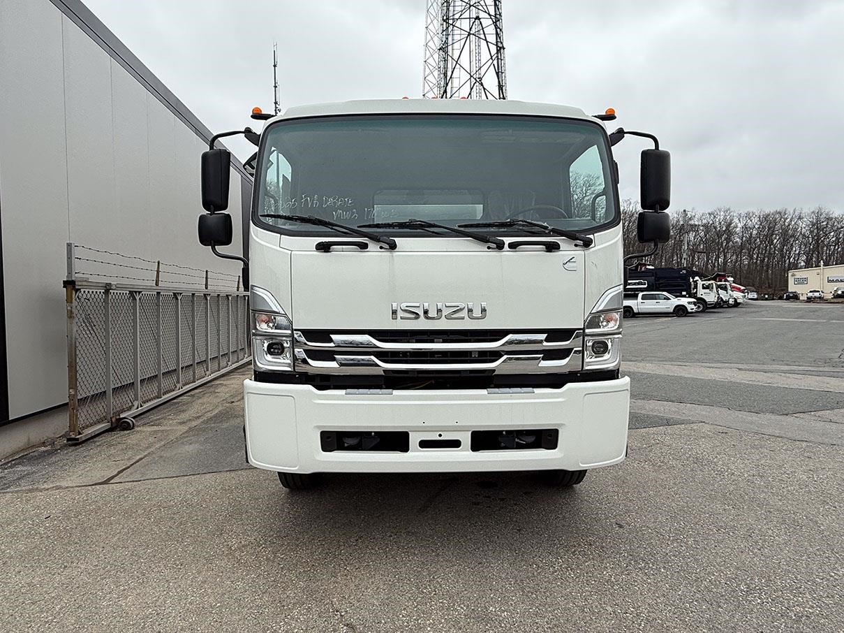 2025 ISUZU FVR 2025 ISUZU FVR - image 3 of 6