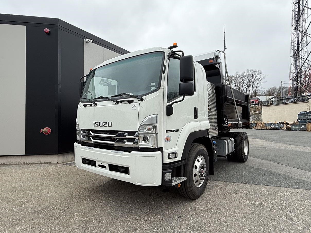 2025 ISUZU FVR 2025 ISUZU FVR - image 2 of 6