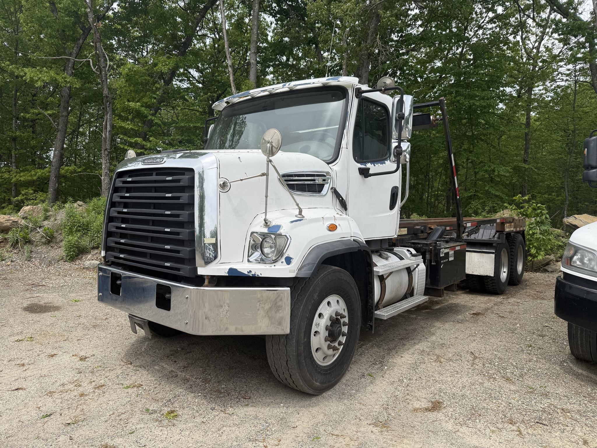 2018 FREIGHTLINER 108SD 2018 FREIGHTLINER 108SD - image 1 of 6