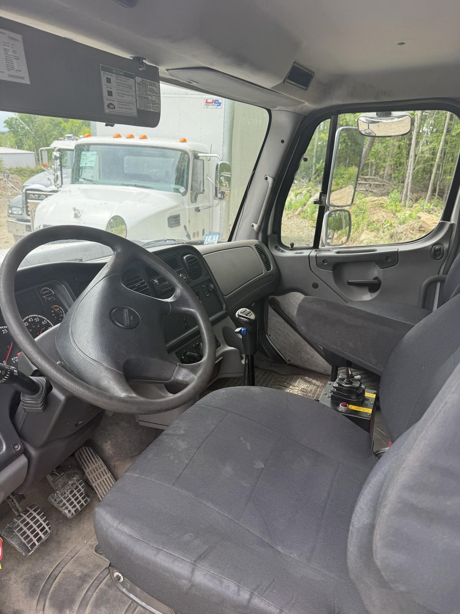 2018 FREIGHTLINER 108SD 2018 FREIGHTLINER 108SD - image 6 of 6