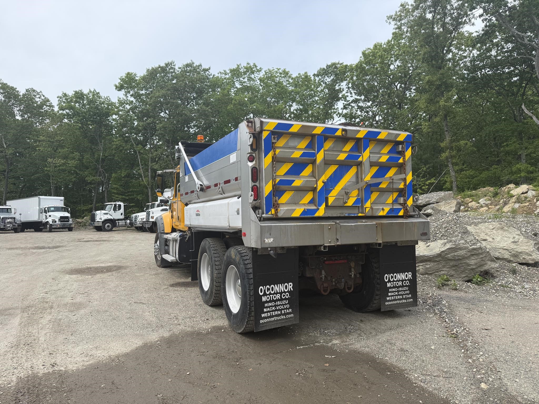 2013 MACK GRANITE GU713 2013 MACK GRANITE GU713 - image 3 of 6
