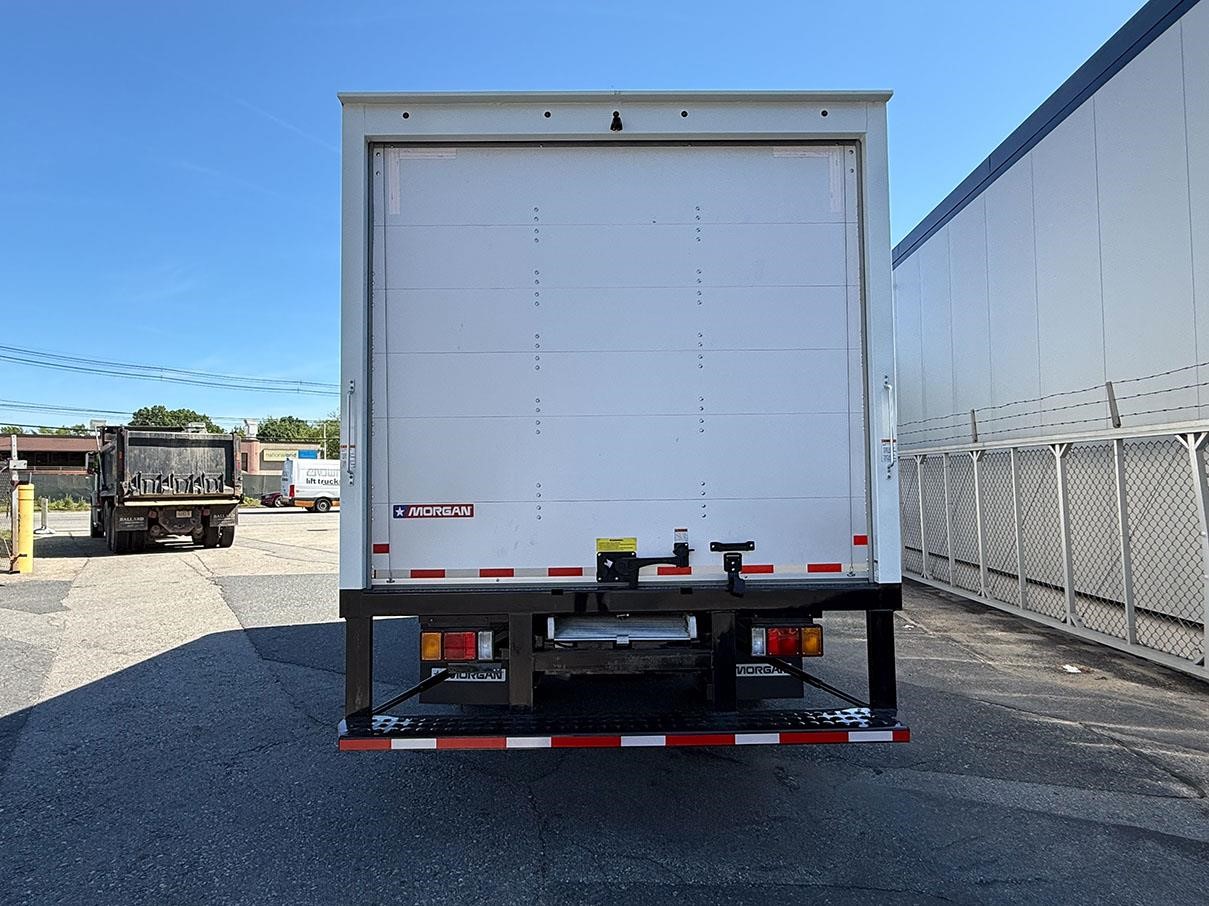 2026 ISUZU NPR HD 2026 ISUZU NPR HD - image 5 of 6