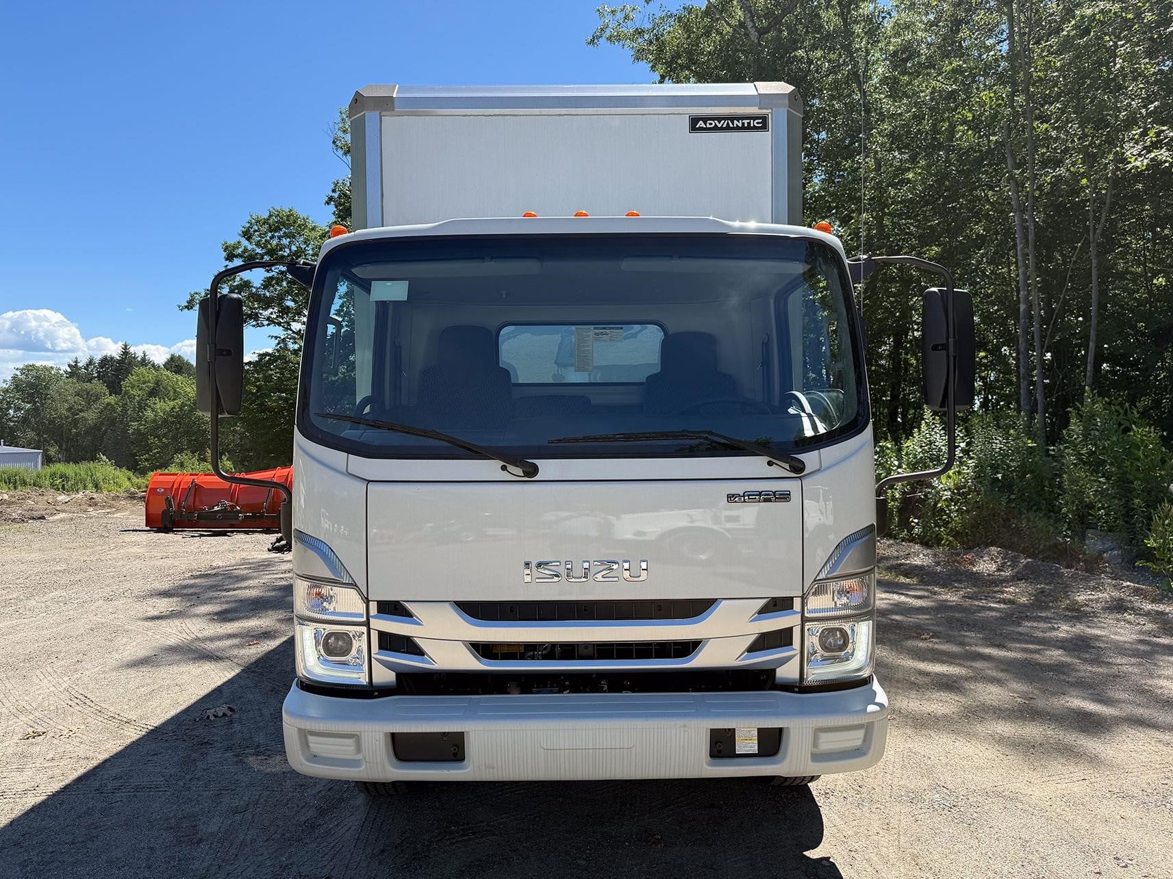 2026 ISUZU NPR HD 2026 ISUZU NPR HD - image 3 of 6