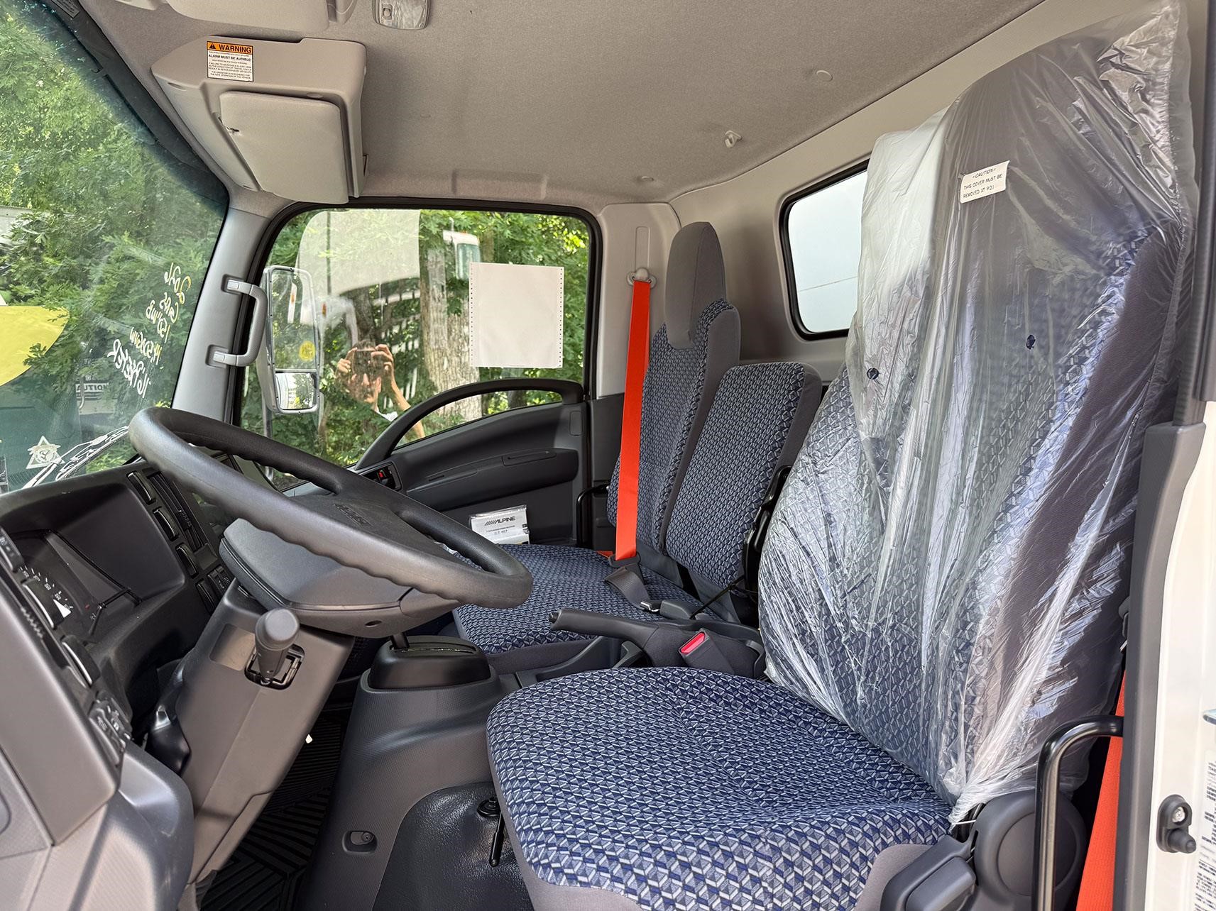 2026 ISUZU NPR HD 11033273926 2026 ISUZU NPR HD 11033273926