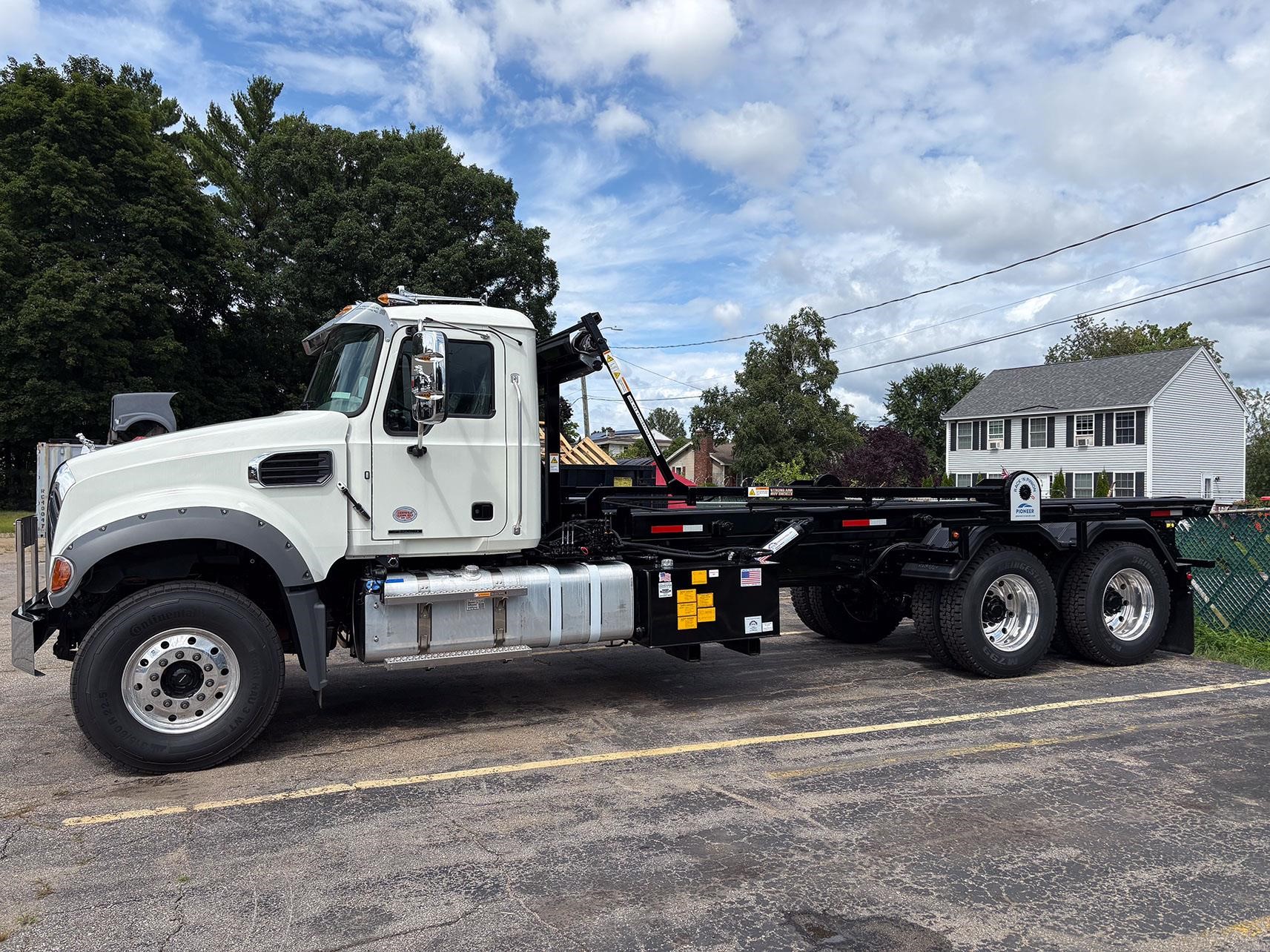 2026 MACK GRANITE 64FR 2026 MACK GRANITE 64FR - image 1 of 6