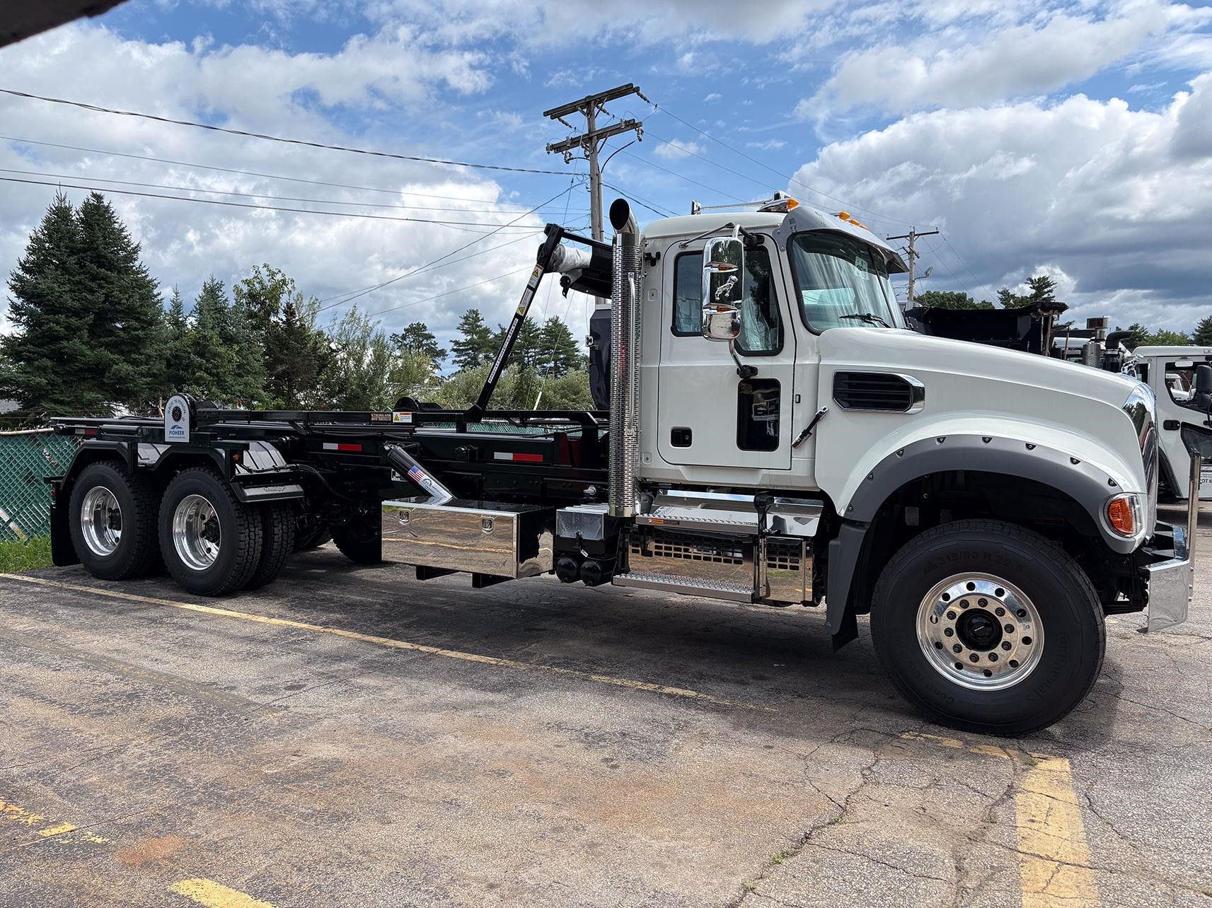 2026 MACK GRANITE 64FR 2026 MACK GRANITE 64FR - image 5 of 6