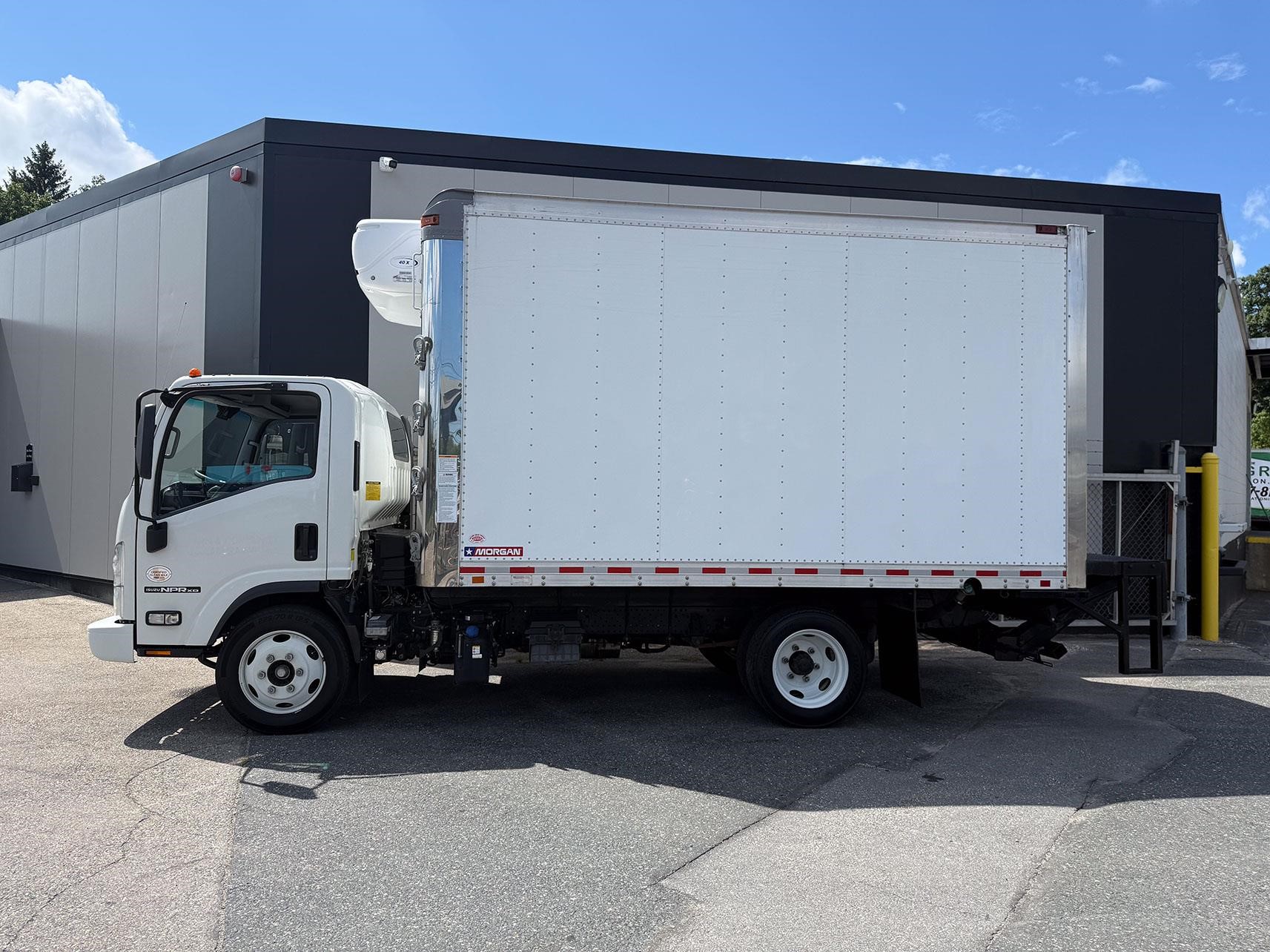 2021 ISUZU NPR XD - image 1 of 6