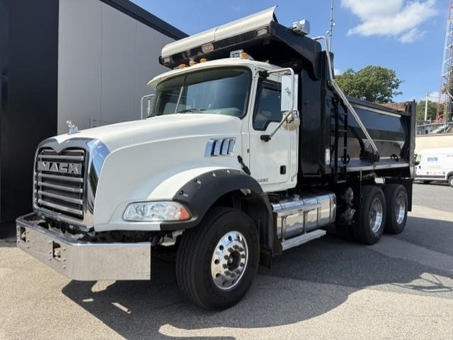 2013 MACK GRANITE GU813 2013 MACK GRANITE GU813 - image 1 of 6