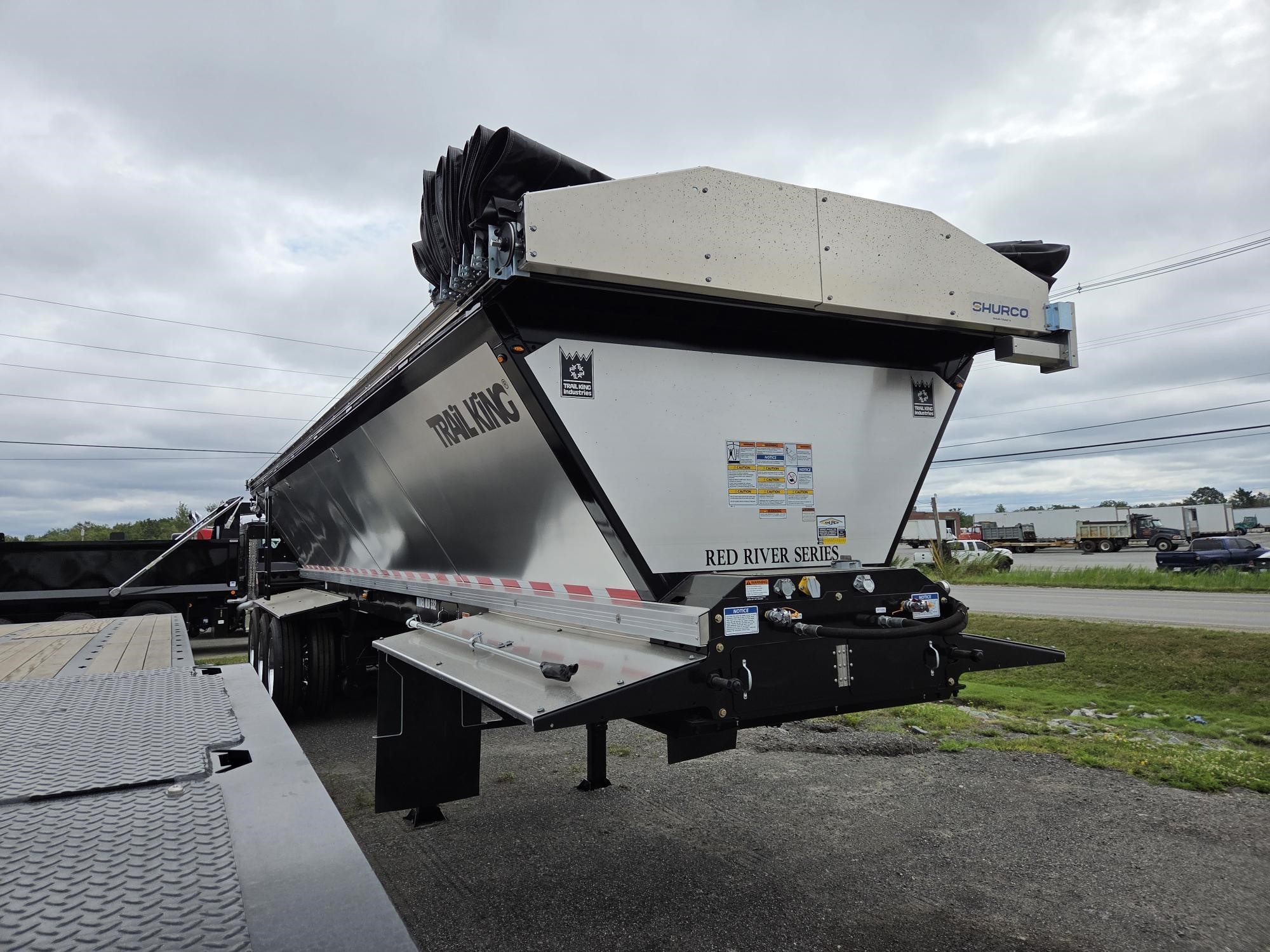 2027 TRAIL KING TKLB332-102 2027 TRAIL KING TKLB332-102 - image 2 of 6