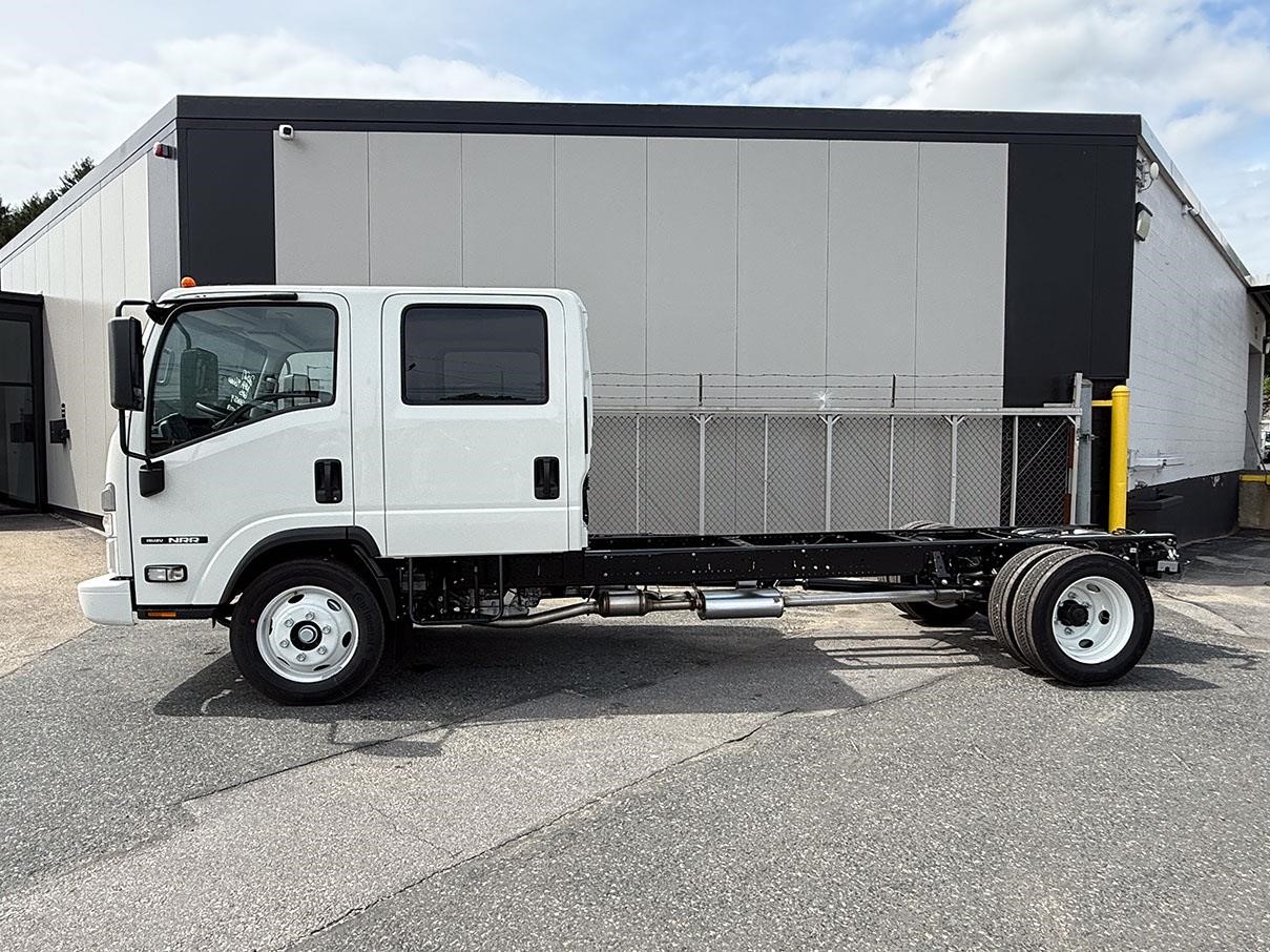 2027 ISUZU NRR 2027 ISUZU NRR - image 1 of 6