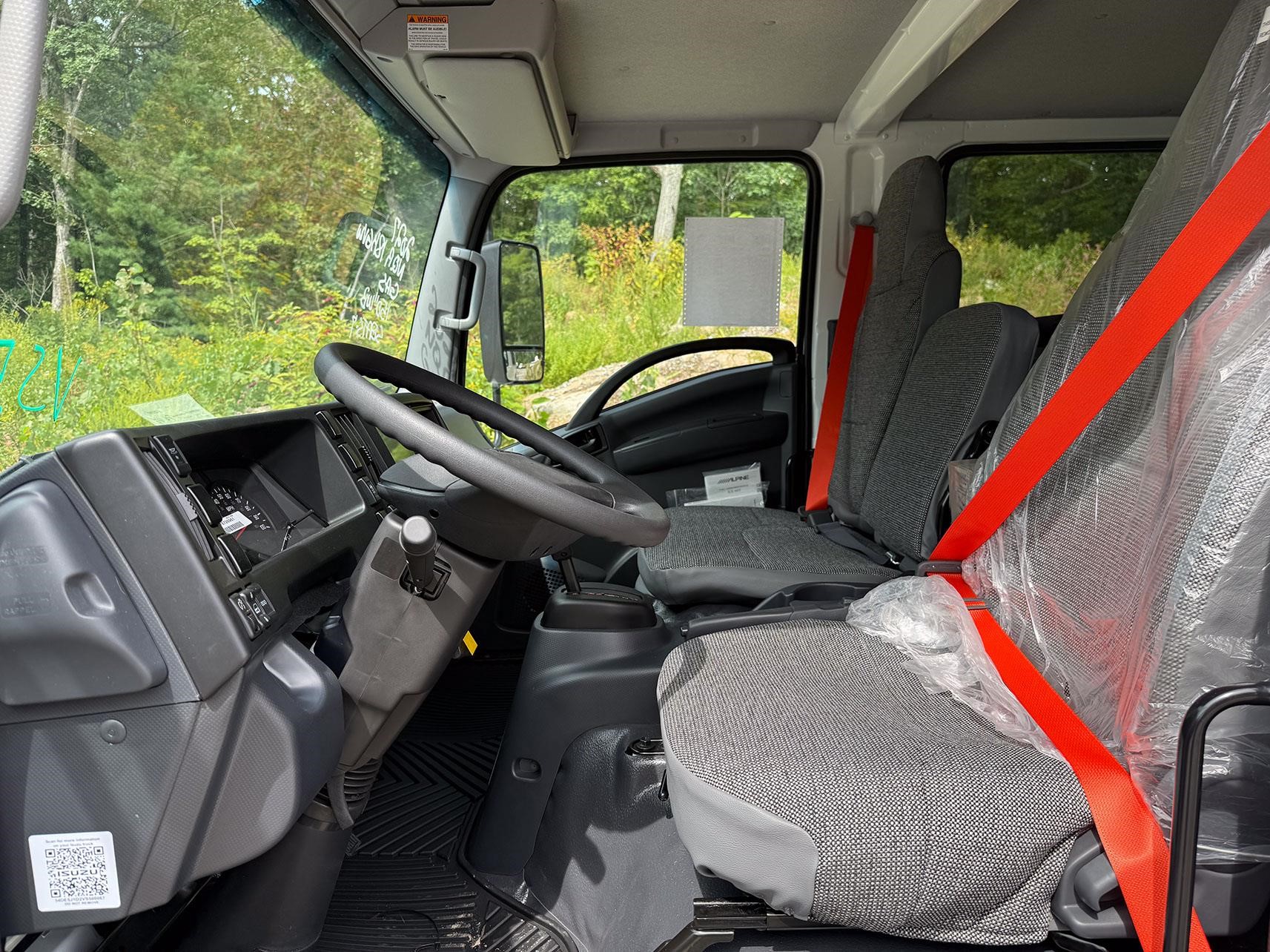 2027 ISUZU NQR 11042945277 2027 ISUZU NQR 11042945277