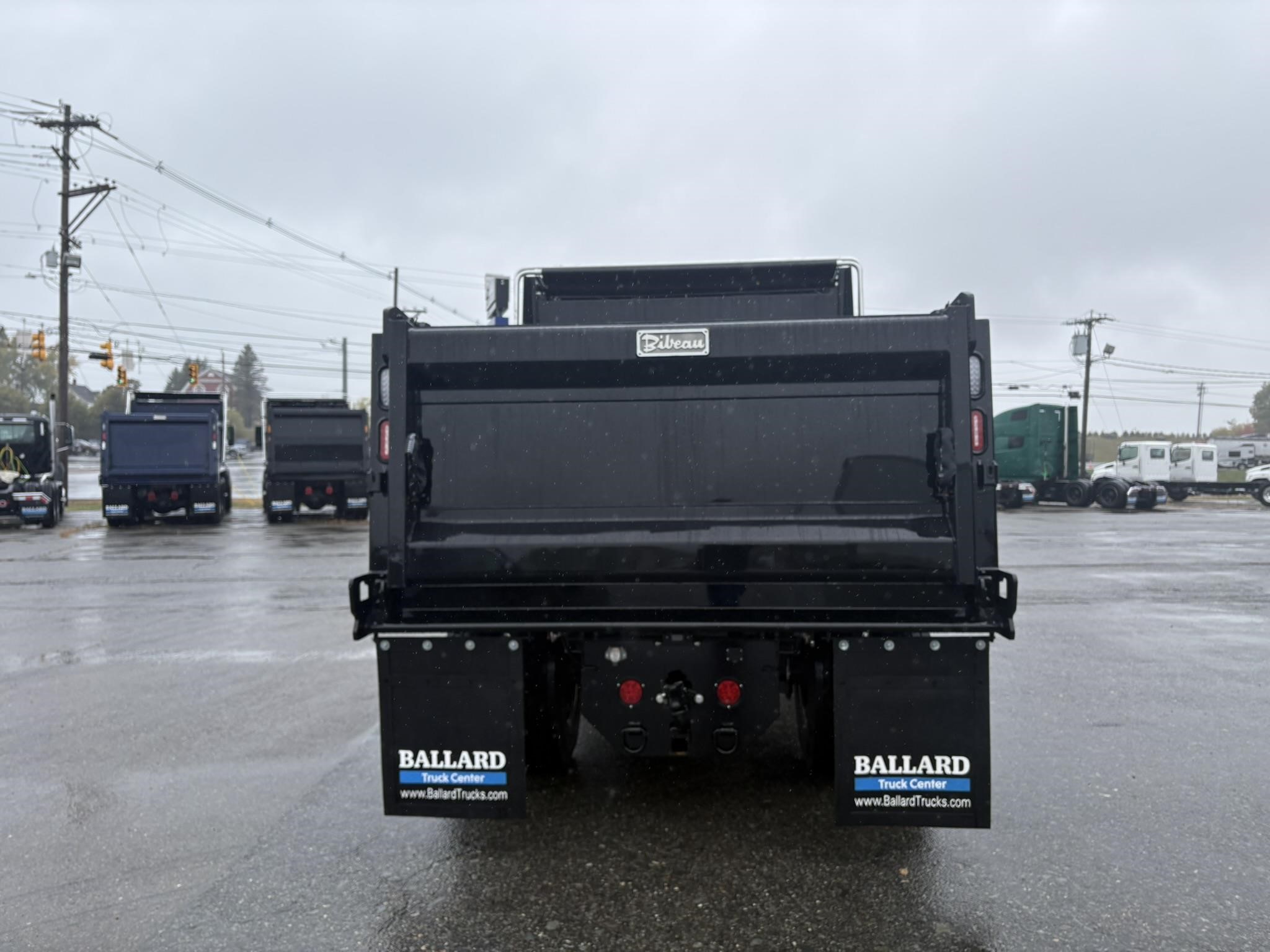 2027 MACK MD7 2027 MACK MD7 - image 4 of 6