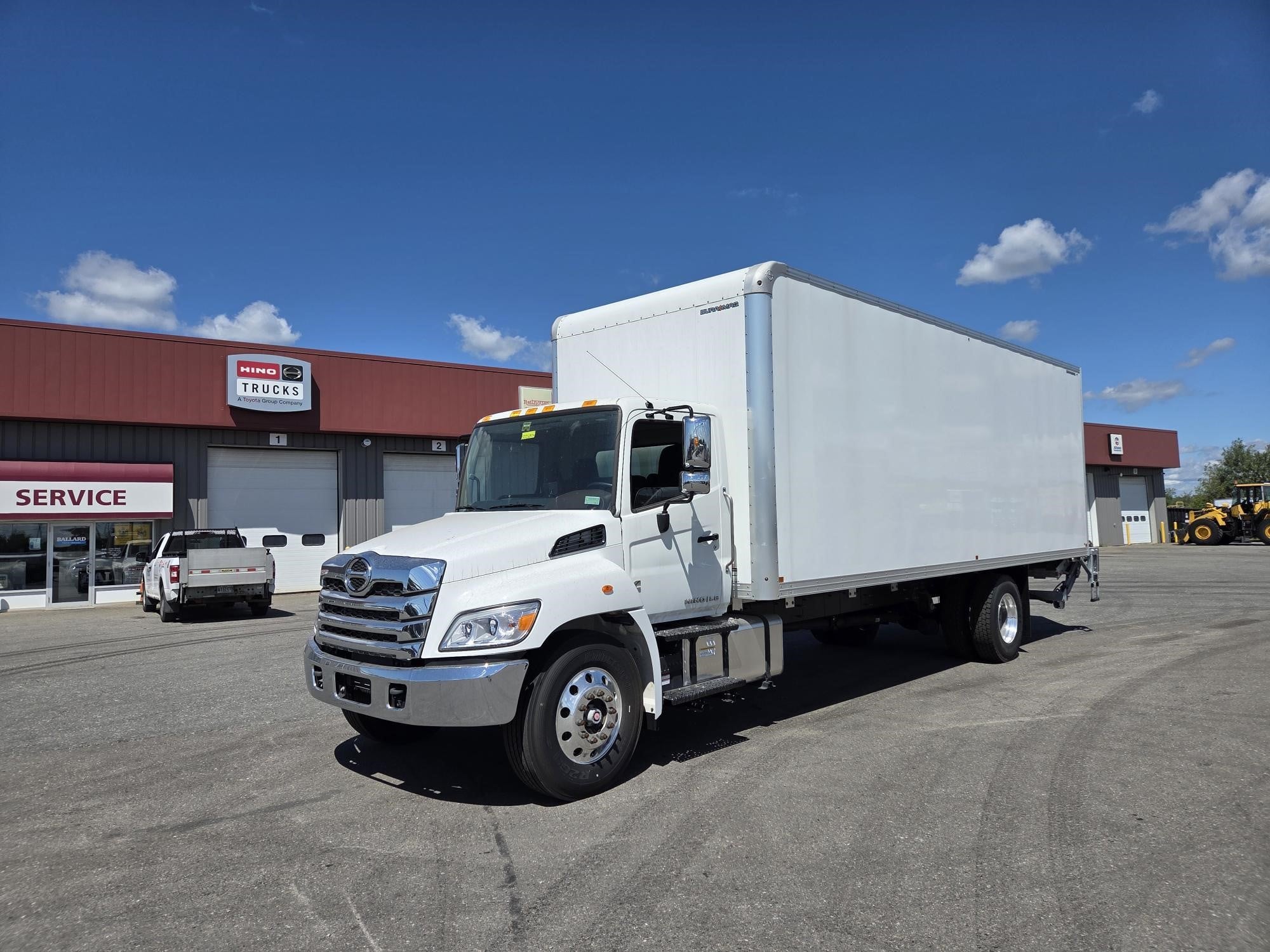 2026 HINO L6 2026 HINO L6 - image 1 of 6